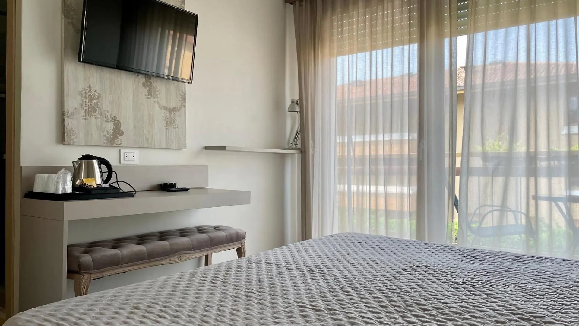 B City Hotel Bardolino Italy