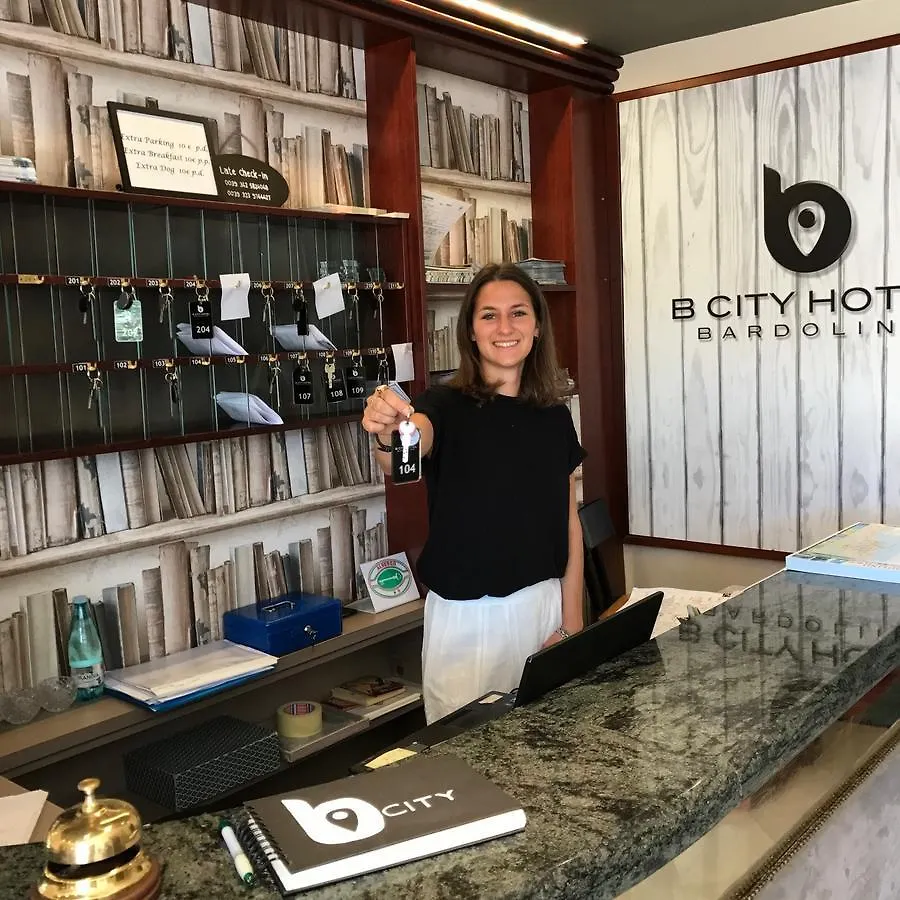 **  B City Hotel Bardolino Italien